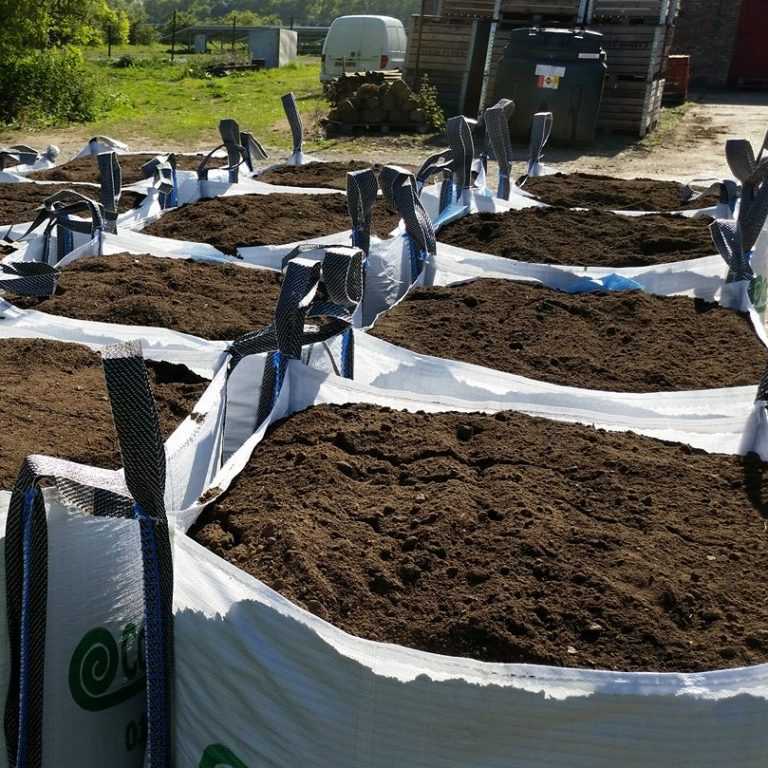 Laying your freshly cult lawn from Colchester Turf